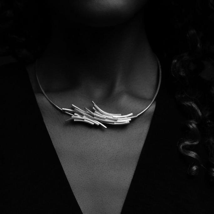 Curved Staffa Necklet - Image 2